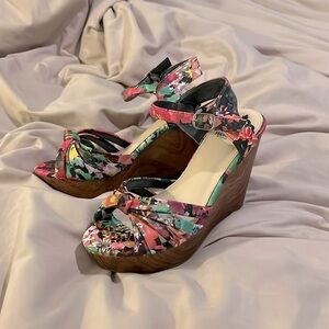 Multicolor Wedges